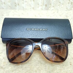 Burberry Tortoise Shell Sunglasses Brown Tint Lens Gold Lattice Hardware Details